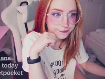 webcam girl pocketrocket_ live cam image #1322505