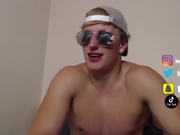 webcam man luckyloganx live cam image #4550942