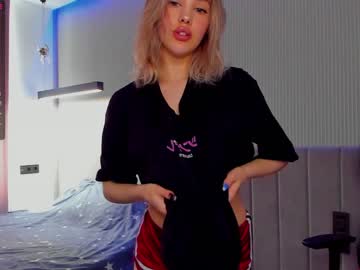 webcam girl angella_kleee live cam image #4622595