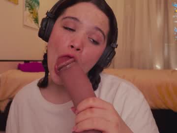 webcam girl chery_lady22 live cam image #4580859