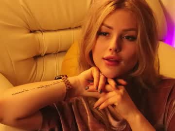 webcam girl bettyhudson live cam image #1384704