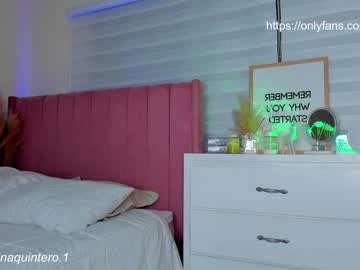 webcam girl veroniqe_lounge live cam image #3520375