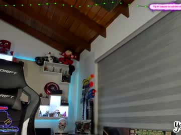 webcam girl yesikasaenz live cam image #715147