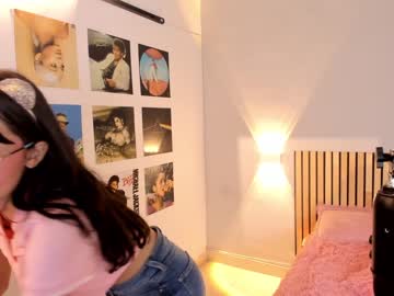 webcam girl little_effy18 live cam image #4756838
