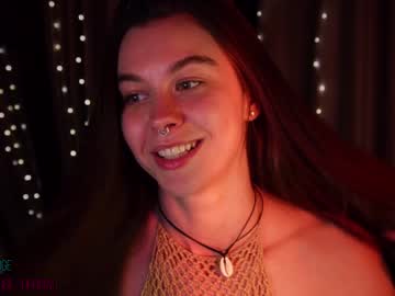 webcam girl nika_lodge live cam image #6801674