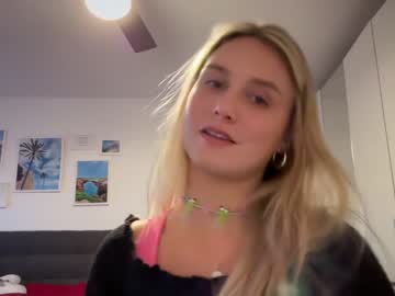 webcam girl sarahsapling live cam image #5507332