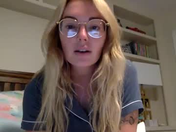 webcam girl lulu22199 live cam image #7021732