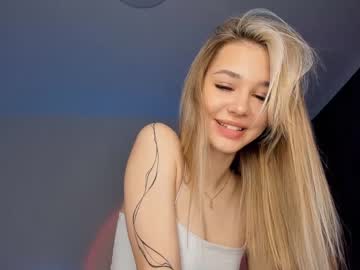 webcam girl holly____ live cam image #3888981