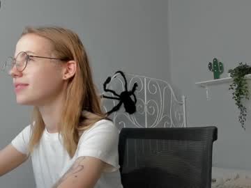 webcam girl asemiluna live cam image #488939
