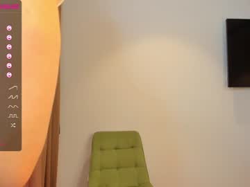 webcam girl carolynsveronica live cam image #5087950