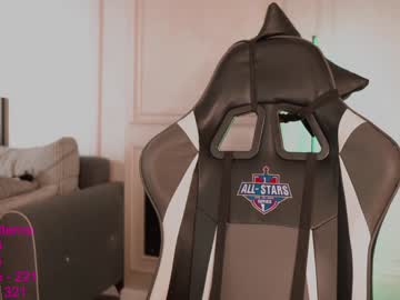 webcam girl lindamei live cam image #3557365