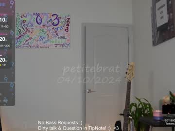 webcam girl petitebrat live cam image #6793663