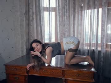 webcam girl shy_media live cam image #4494957