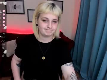webcam girl yolandi_toit live cam image #2216715