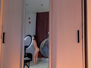 webcam girl emilybatee live cam image #3991199