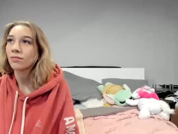 webcam couple thatblondibaddi live cam image #3235639