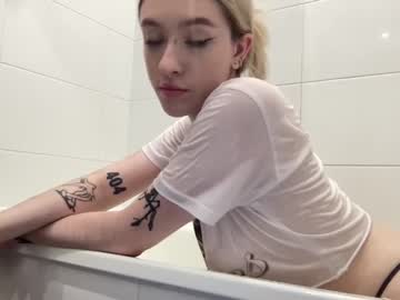 webcam girl ccrystalluna live cam image #4893930
