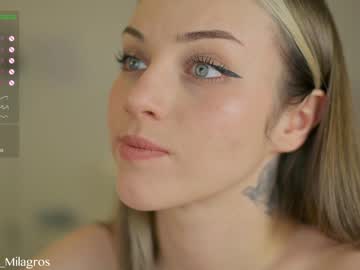 webcam girl mia_milagros live cam image #4185117
