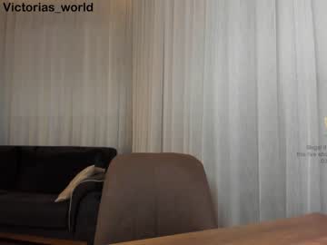 webcam girl victorias_world live cam image #2414644