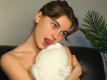 webcam girl hoolybunny live cam image #1007229