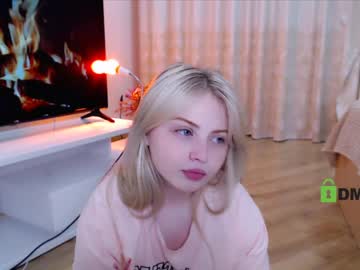 webcam girl shy_blondiee live cam image #3791387