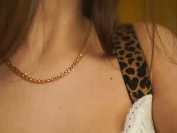 webcam girl plump_bums live cam image #1685196
