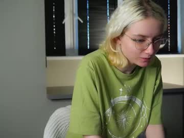 webcam girl cathrynbelger live cam image #7085453