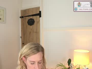 webcam girl belle_jlou live cam image #2714195