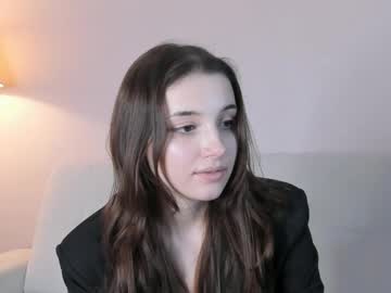 webcam girl synnlovebe live cam image #7076292
