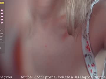 webcam girl mia_milagros live cam image #974508
