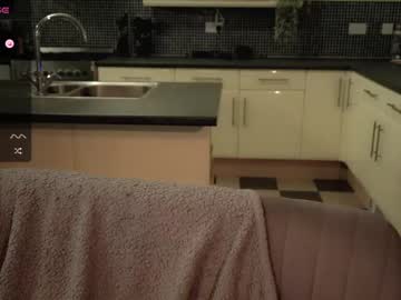 webcam girl lucydelovely live cam image #5214598