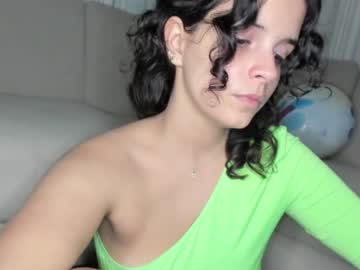 webcam girl lilbeccaxo live cam image #3358015