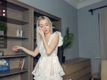webcam girl goldest_soul live cam image #5242927