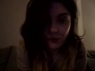 webcam girl cherie_on_top live cam image #2925353