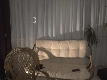 webcam girl sophie_lin live cam image #4398971
