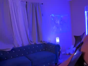 webcam girl priscillawtff live cam image #12006