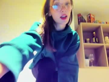 webcam girl ellie_leen live cam image #1382163