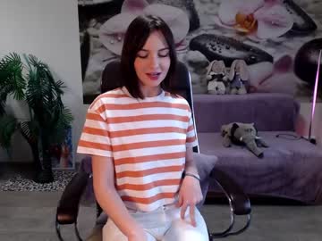 webcam girl jennycutey live cam image #3987503