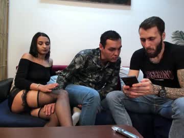 webcam couple julyaandraul live cam image #6320926