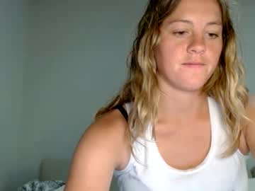 webcam girl rebfields live cam image #2589614
