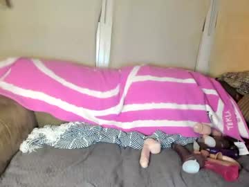 webcam girl charlottemae97 live cam image #1290365