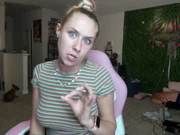webcam girl pr3ttyp1nkpussy live cam image #1777482