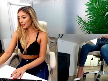 webcam girl babesgowild live cam image #3331387