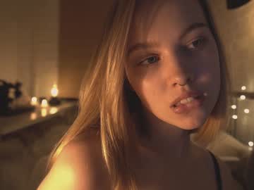 webcam girl bibi_it_is live cam image #2373277