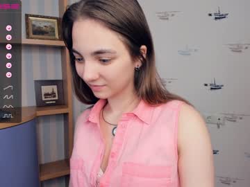 webcam girl shy_media live cam image #4467931