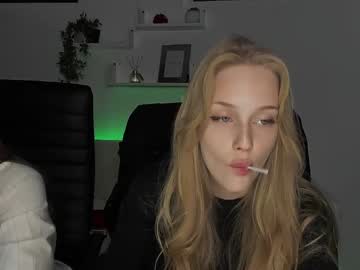 webcam couple sarahwelddy live cam image #2949838