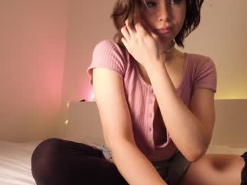 webcam girl sasha_ursx live cam image #996622