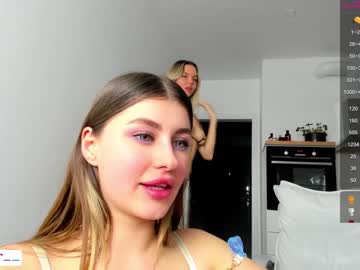 webcam girl corni__ live cam image #3991083
