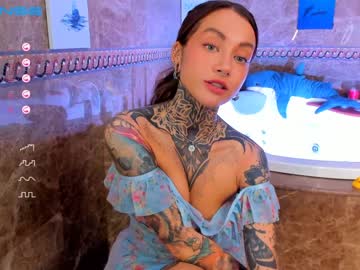 webcam girl nickyneck live cam image #4878981