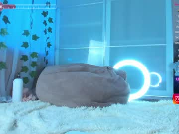 webcam girl iara_mi live cam image #5470836